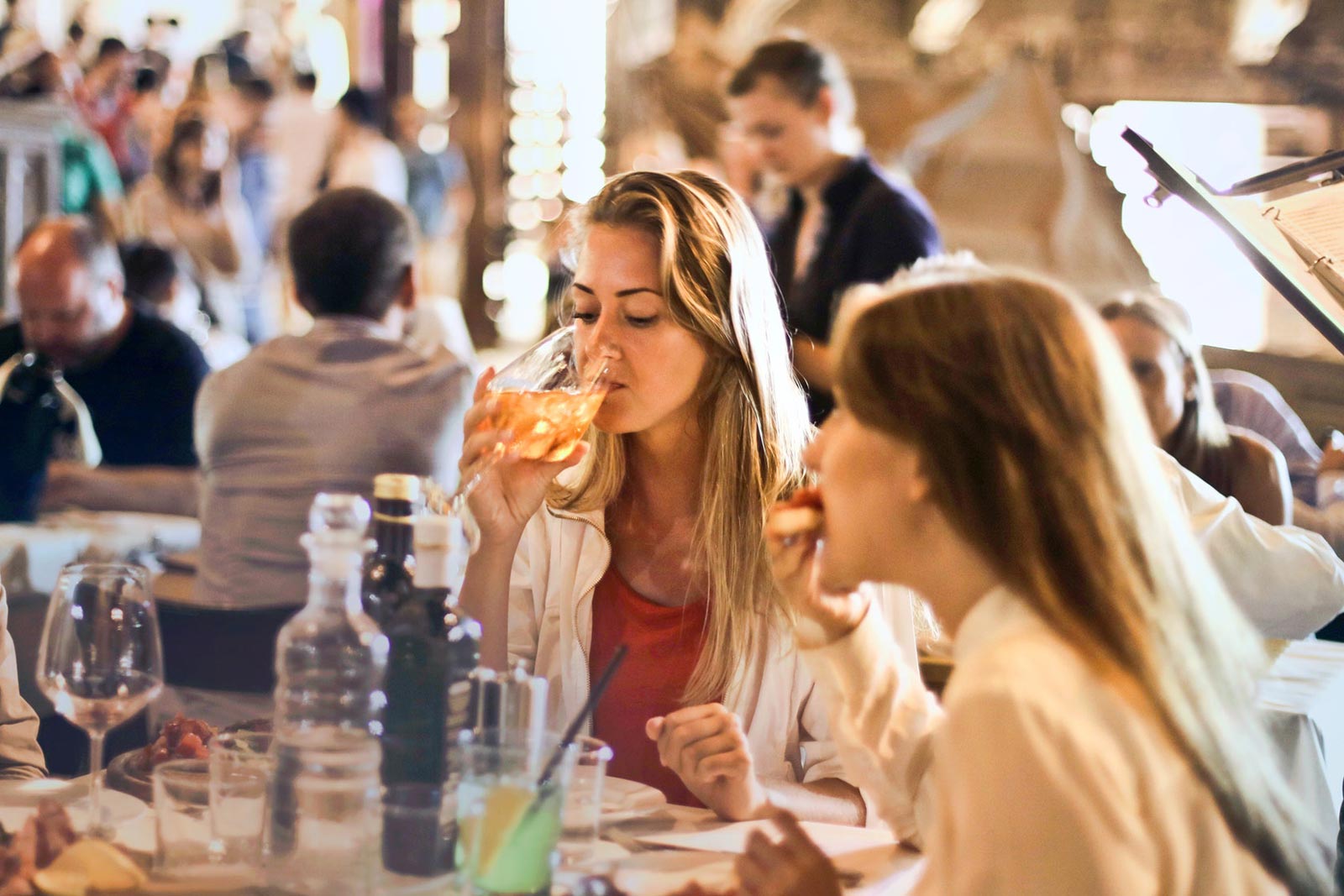 Restaurants in de Puy-de-Dôme. Uit eten in Frankrijk tijdens je verblijf in een vakantiehuis dat is bourgondisch genieten van Franse streekgerechten en wijnen!