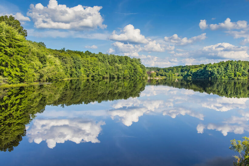 Zwemmen in de Aveyron regio Occitanië zwemmeer Frankrijk met vakantiehuis.