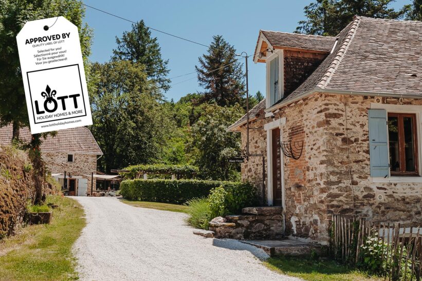 Vakantiehuis LOTT La-Bastide Frankrijk (Nouvelle Aquitaine, Haute-Vienne). Vrijstaand luxe vakantiehuis met verwarmd zwembad.